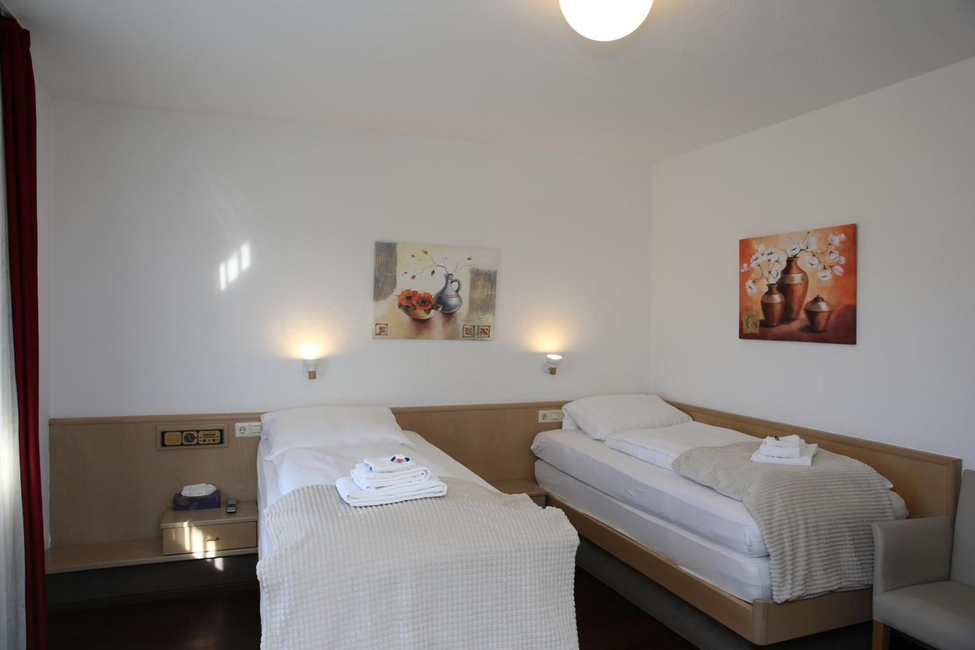 Hotel Garni Alte Post Schallbach 外观 照片
