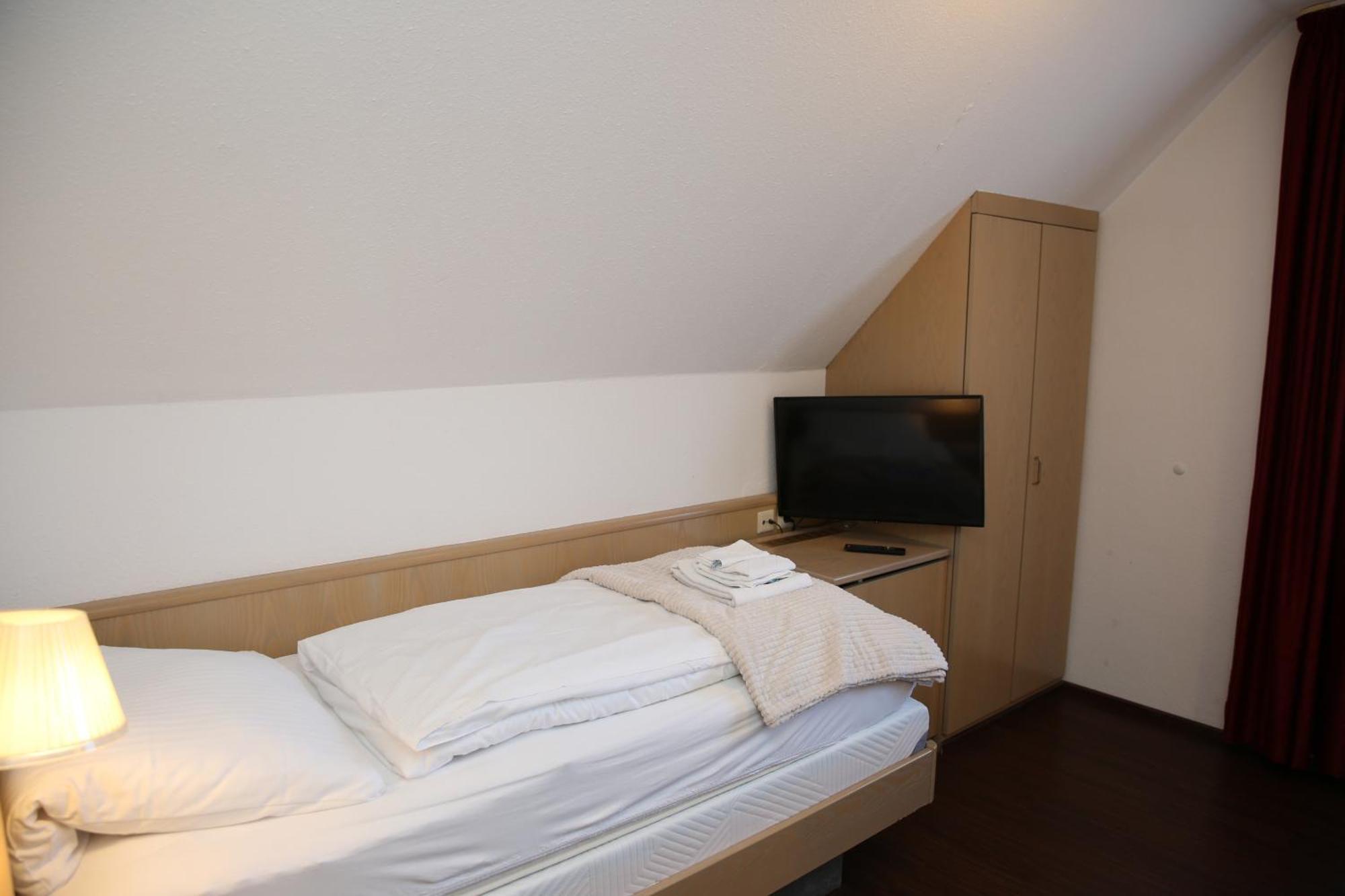 Hotel Garni Alte Post Schallbach 外观 照片